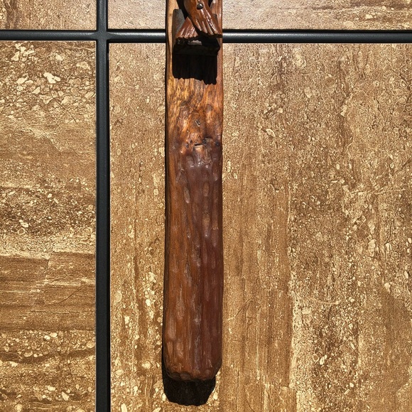 Original Jose Pinal Carved, Crucifix Sculpture - Picture 4 of 7